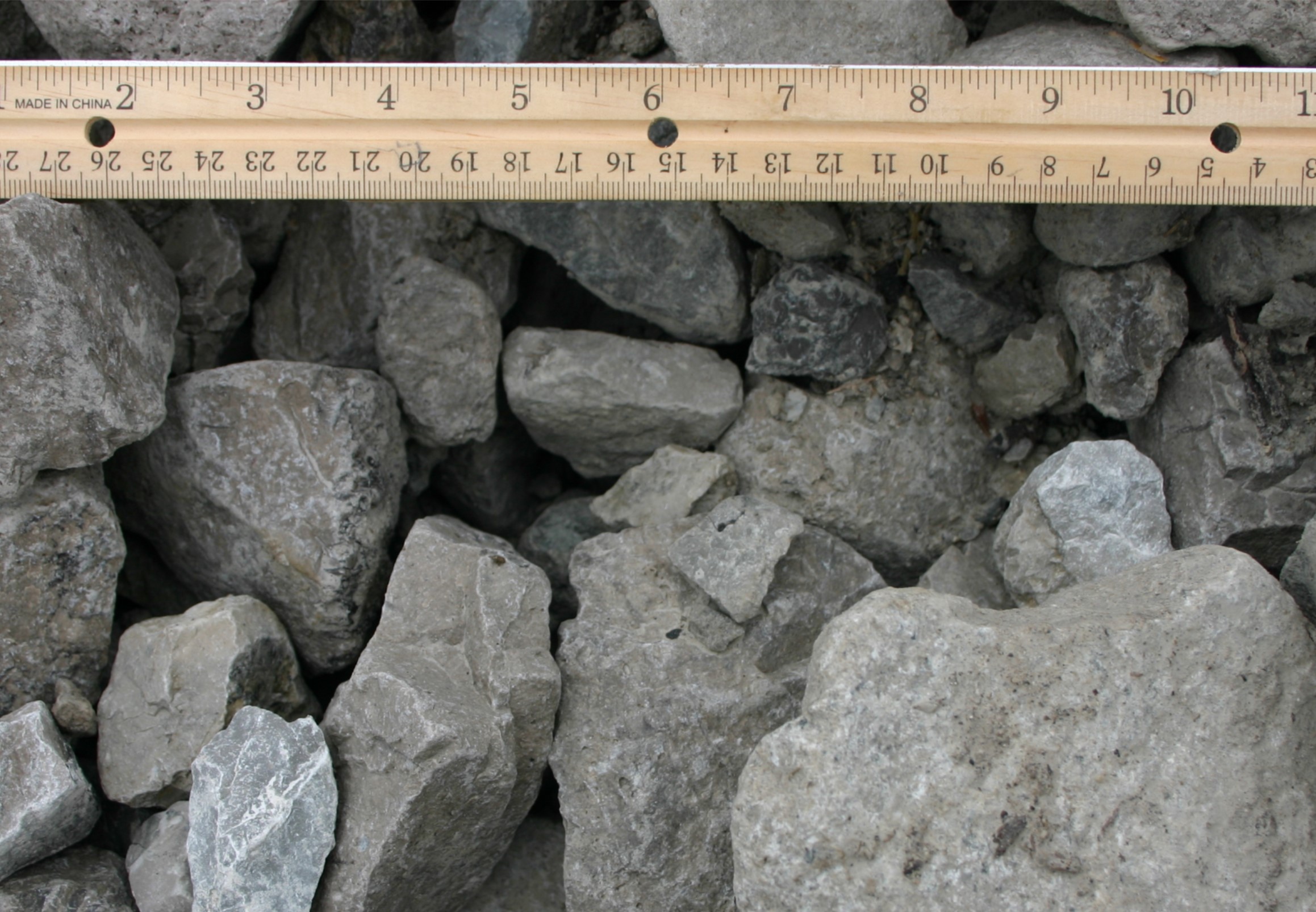 Limestone (1–3”)